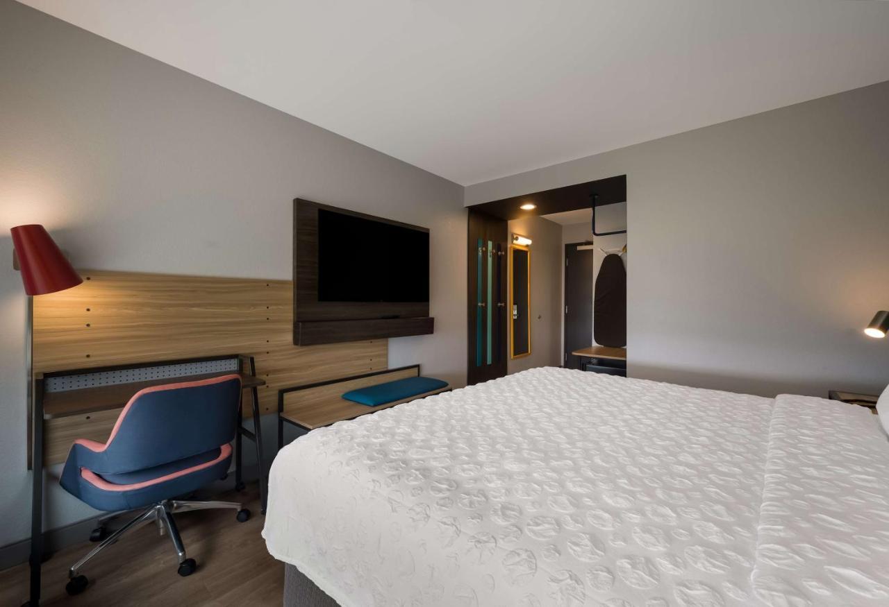 Tru By Hilton Novi Detroit Hotell Eksteriør bilde